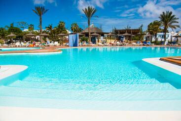 Hl Paradise Island