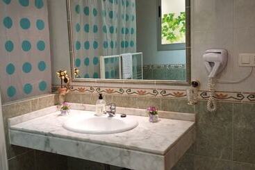 Hostal Costa Azul