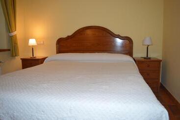 Hostal Revinuesa - Vinuesa