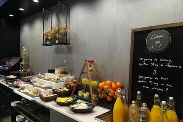 酒店 B&B Ciudad de Lleida
