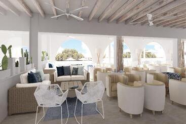 Bg Hotel Portinatx Beach Club