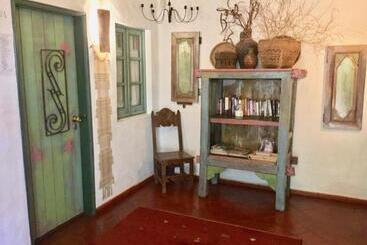هتل Casa Do Rio / Tavira Inn   Adults Only