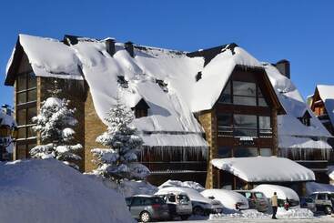 هتل Chalet Bassibe By Silken