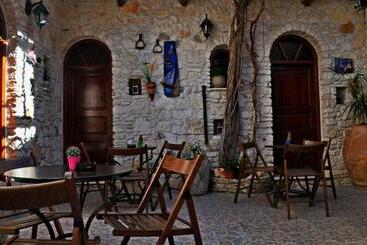 هتل Cretan Villa