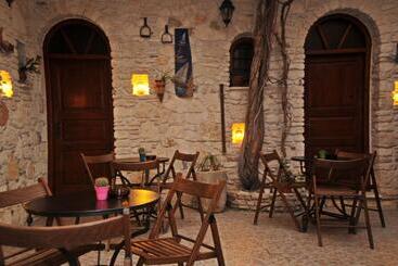 هتل Cretan Villa