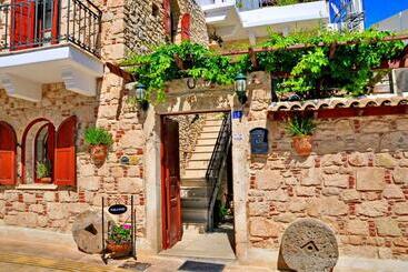 هتل Cretan Villa