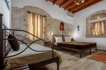 هتل Cretan Villa