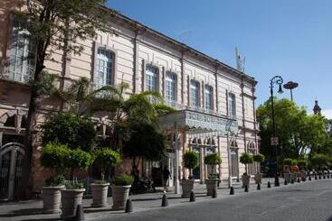 هتل Francia Aguascalientes