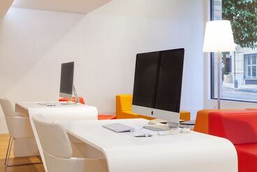 هتل Maciá Granada Five Senses Rooms & Suites
