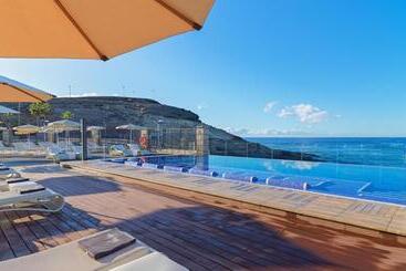 ホテル H10 Costa Adeje Palace