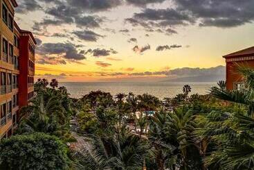 ホテル H10 Costa Adeje Palace