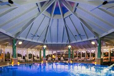 هتل H10 Playa Esmeralda - Adults Only