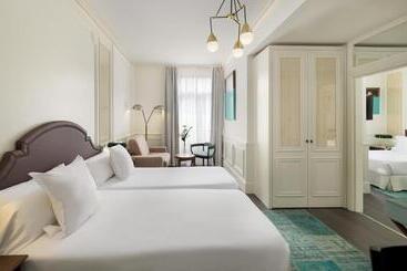 Boutique Hotel H10 Villa de La Reina