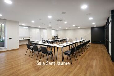 هتل Hcc Montblanc