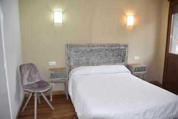 هتل Los Acebos Cangas