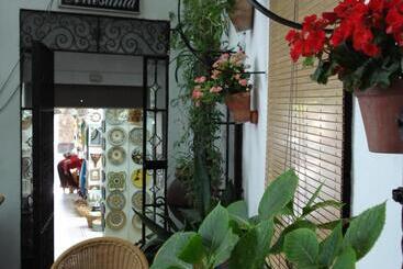 هتل Los Patios