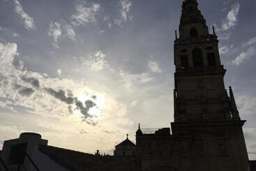 هتل Los Patios
