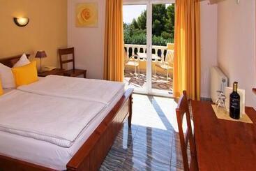 Hotel Montemar