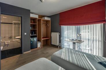 New Hotel De Lives