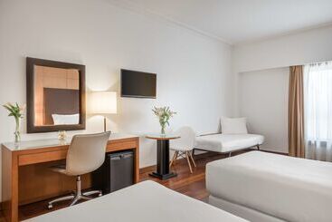 هتل NH Lisboa Campo Grande