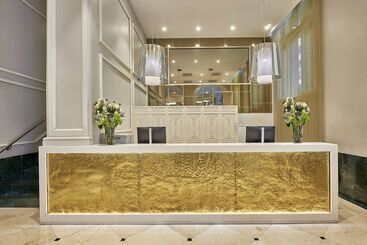 هتل NH Collection Madrid Abascal
