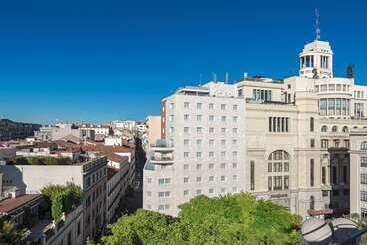 هتل NH Collection Madrid Suecia