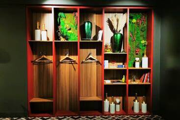 هتل NH Collection Madrid Suecia