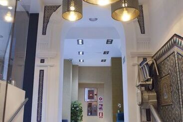 هتل Petit Palace Canalejas Sevilla