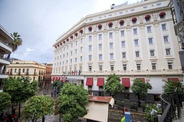 هتل Petit Palace Canalejas Sevilla