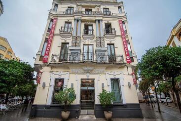 هتل Petit Palace Canalejas Sevilla