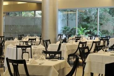 هتل Plaza Real Suites