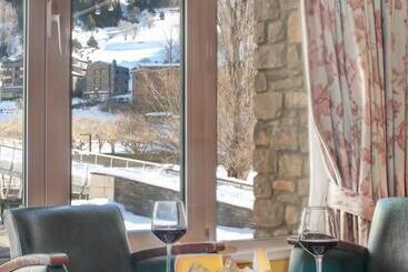 Ski Plaza Hotel & Wellness