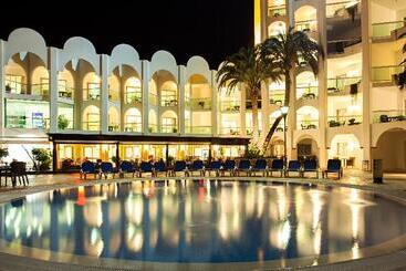 Ona Marinas De Nerja Spa Resort