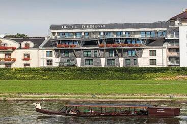 Niebieski Art Hotel & Spa
