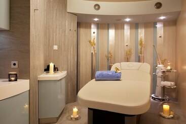 Niebieski Art Hotel & Spa - Cracovia