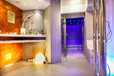 Niebieski Art Hotel & Spa
