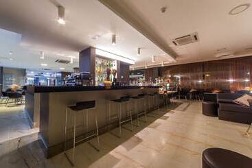 Palas Pineda Hotel & Apartamentos