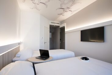 هتل Ibis Abdelmoumen Casa Centre