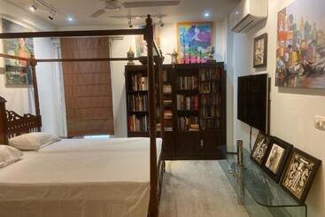 Pension Art House Vasant Vihar New Delhi