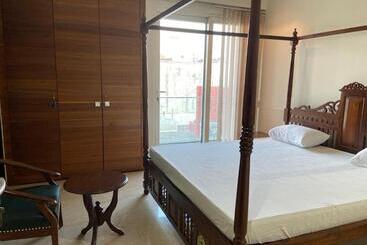 Pension Art House Vasant Vihar New Delhi