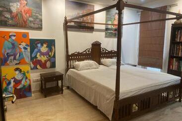 Pension Art House Vasant Vihar New Delhi