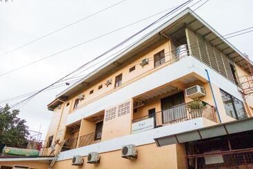 هاستل Reddoorz Near Baclay Drive Super Metro