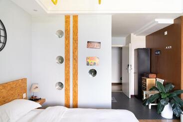 پانسیون Ning House Lake View Inn