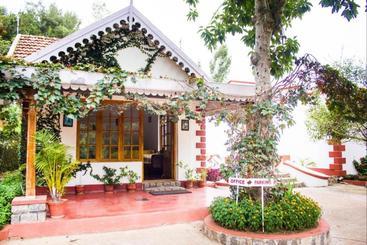 هاستل Mystique Ville