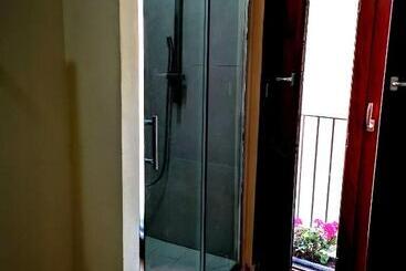 Aljama   Downtown B&b