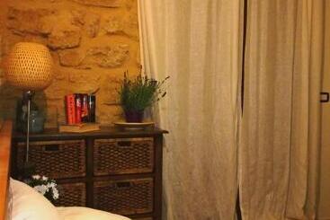 Aljama   Downtown B&b