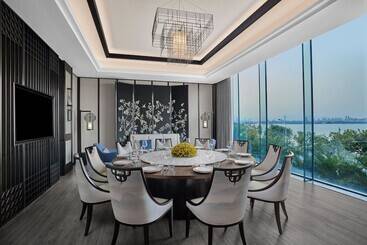 هتل Courtyard By Marriott Xiamen