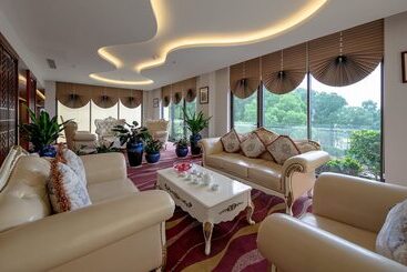هتل Phoenix Resort Bac Ninh
