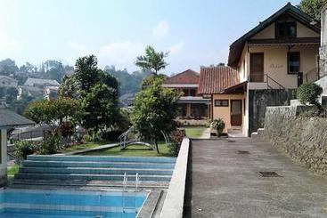 Szálloda Villa Tunas Alam Mutiara