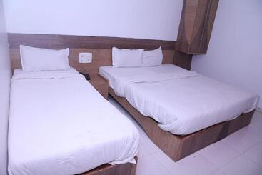 בית מלון כפרי Kewal Inn